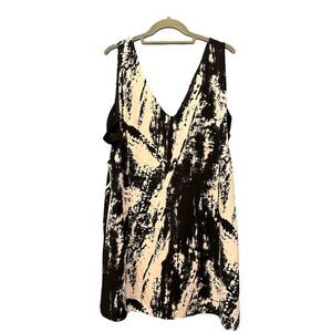 4Sienna Women's L Black & White Abstract V-Neck Sleeveless Dress
